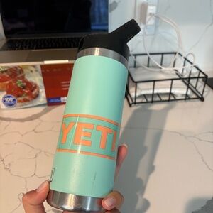 Yeti 18oz